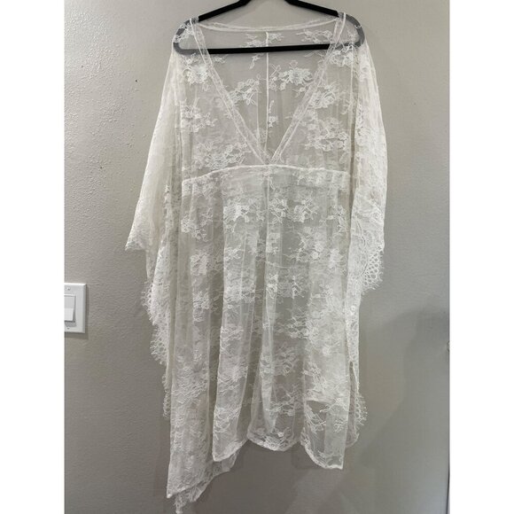 White Romantic Floral Lace cover up overdress poncho boho plus size open sides - Picture 1 of 7